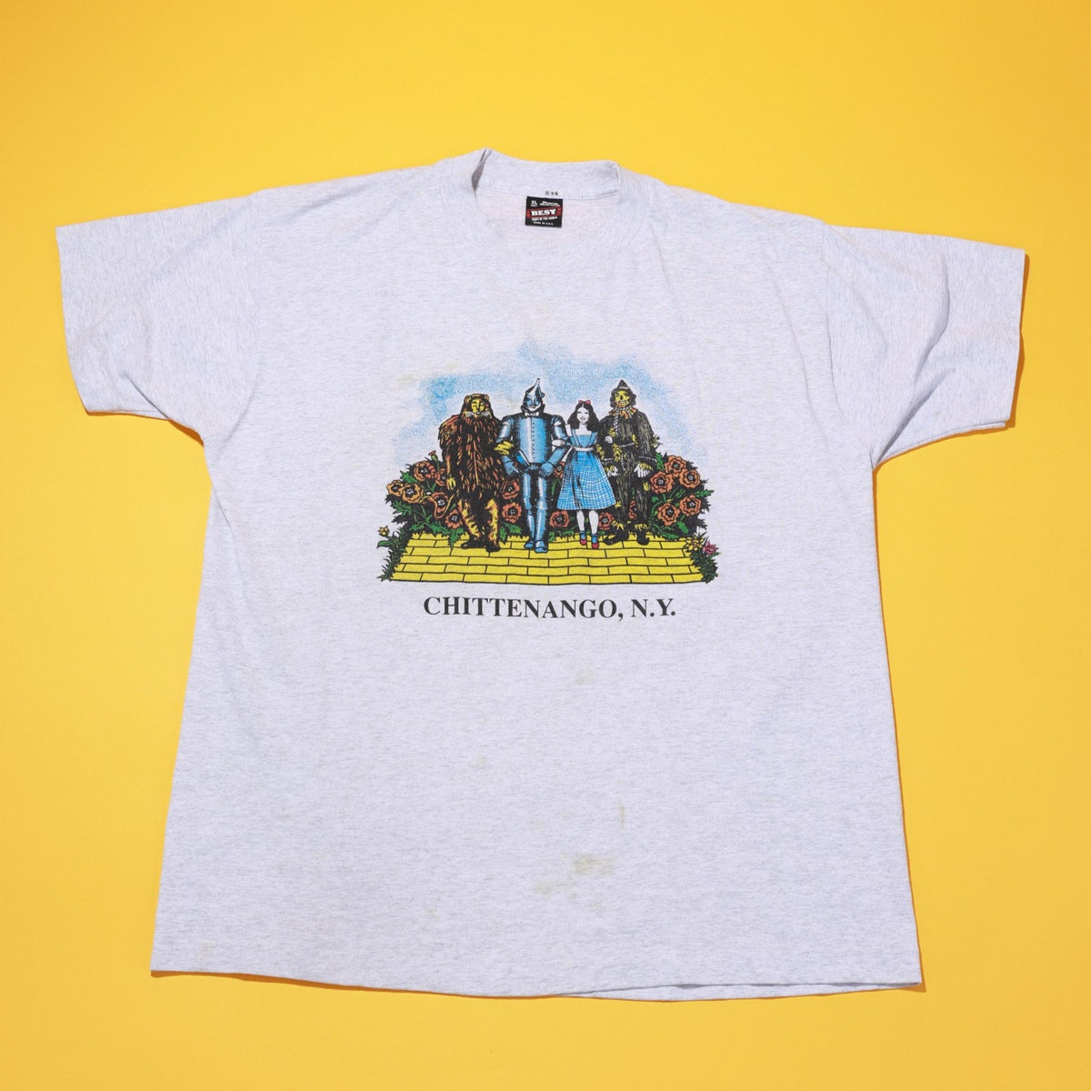 Vintage 90s Candy of NY Wizard – Brick Oz Chittenango Yellow T-shirt Road World Retro