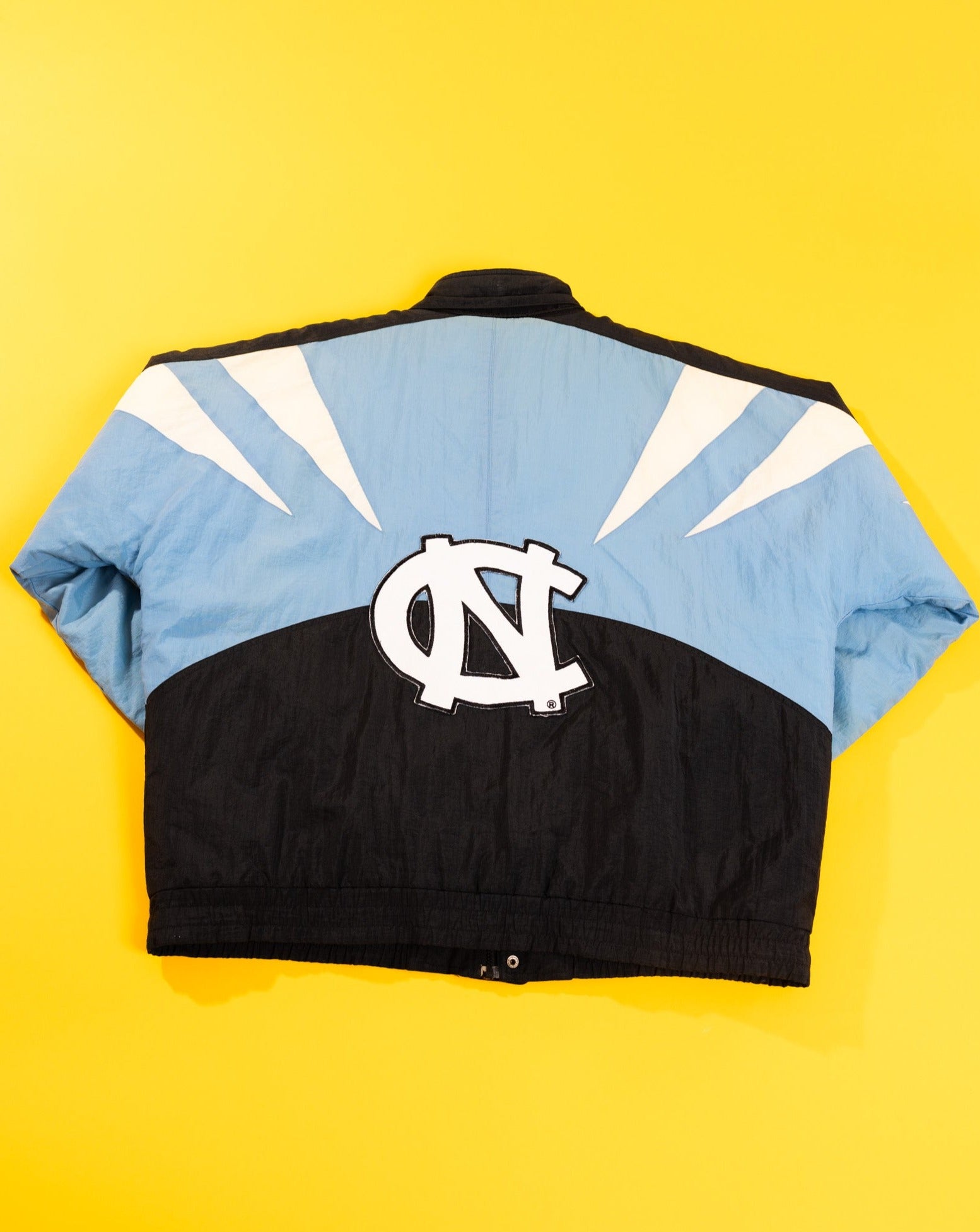 Vintage North store Carolina Tarheels Puffer Jacket