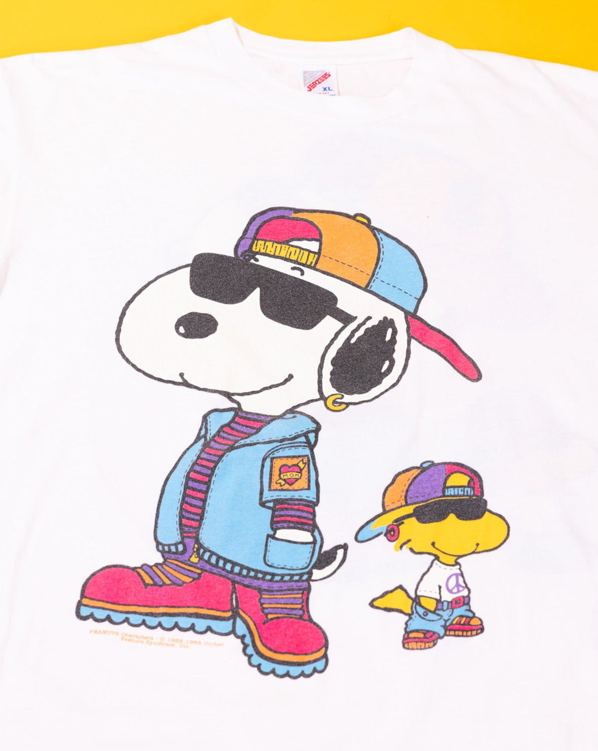 Vintage 90s Snoopy and Woodstock Peanuts T-shirt