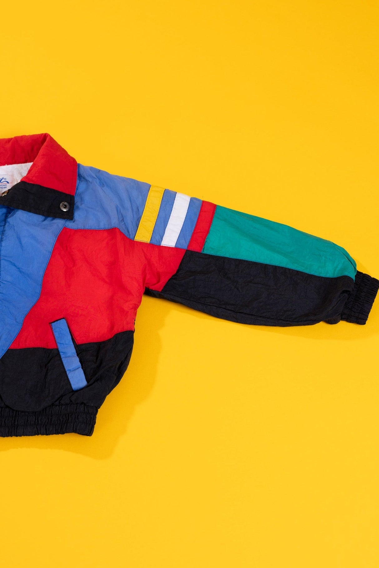 Vintage 90s Windy Trail Windbreaker (Kids - M)