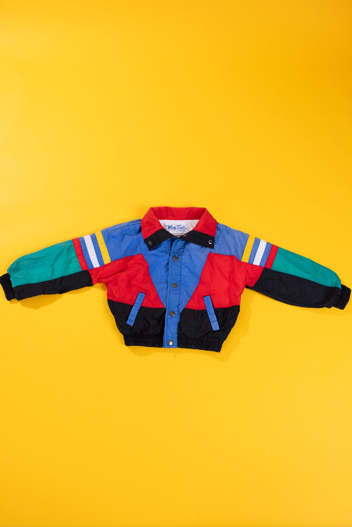 Vintage 90s Windy Trail Windbreaker (Kids - M)