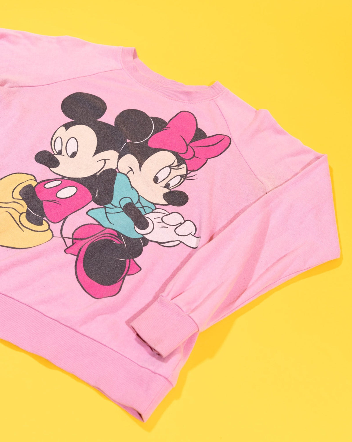 Vintage 90s Disney Mickey & Minnie Mouse Crewneck Sweater