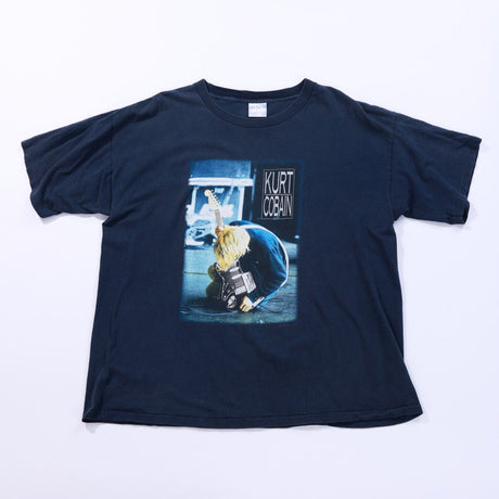 Vintage Y2K 2000 Kurt Cobain The End of Music T-shirt