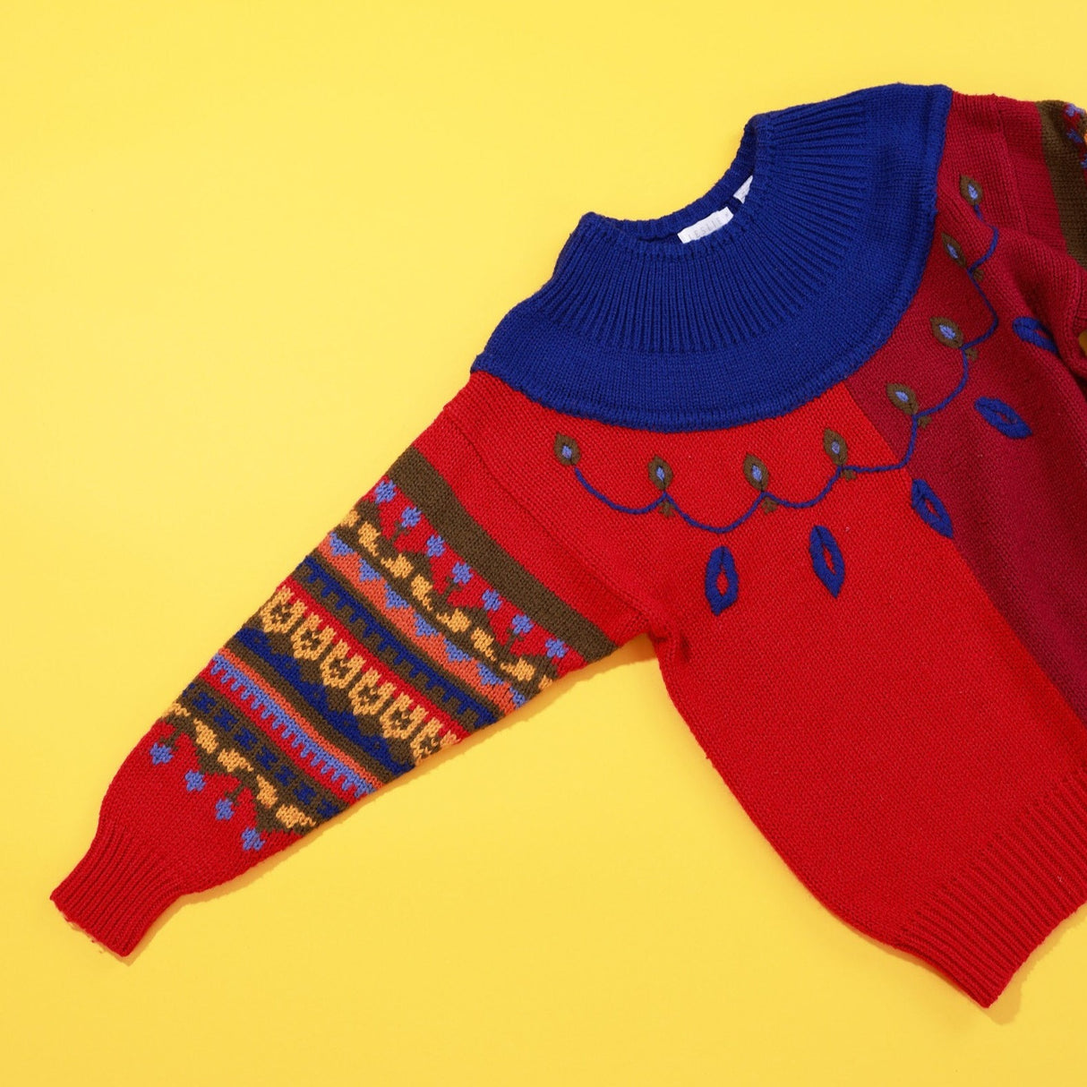 Vintage 80s Leslie Fay Sportswear Retro Festive Sweater