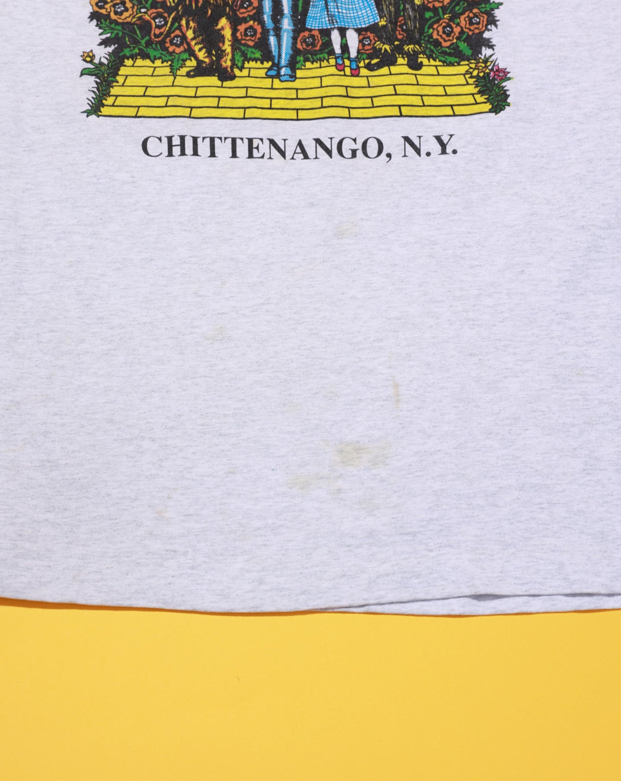 Vintage 90s Wizard of Oz Yellow Brick Road Chittenango NY T-shirt