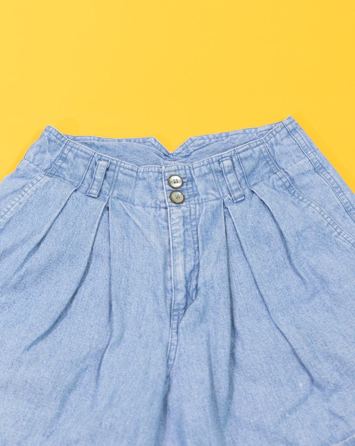 Vintage 90s Liz Wear Pleated Denim Shorts