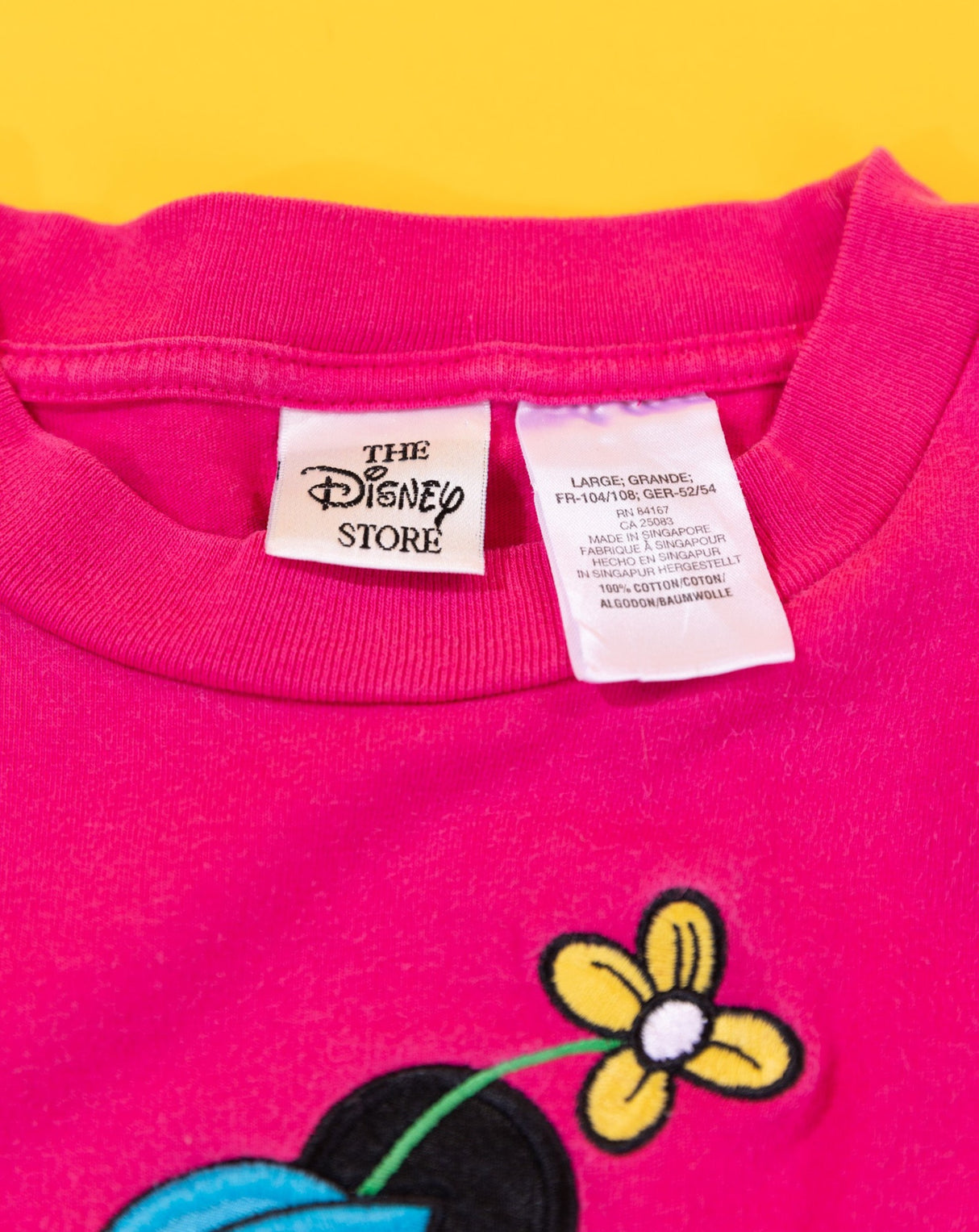 Vintage 90s Disney Minnie Mouse Embroidered T-shirt