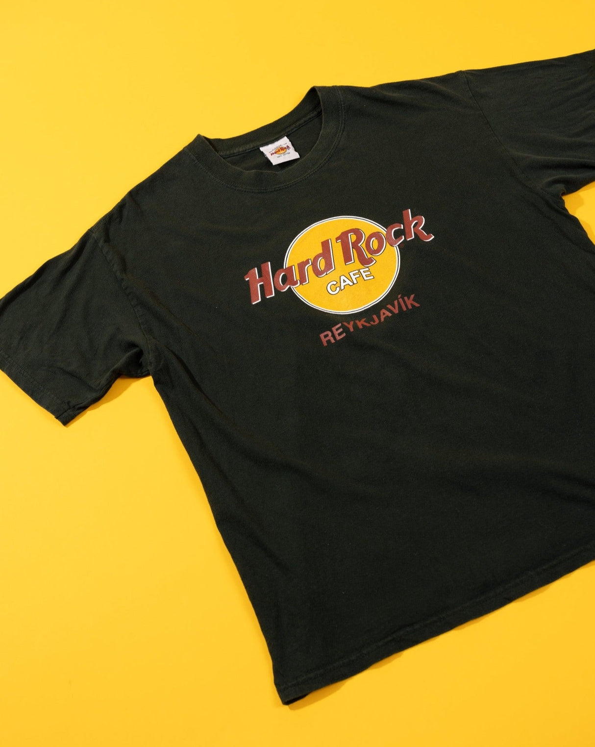 Vintage 90s Hard Rock Cafe Reykjavik Iceland T-shirt