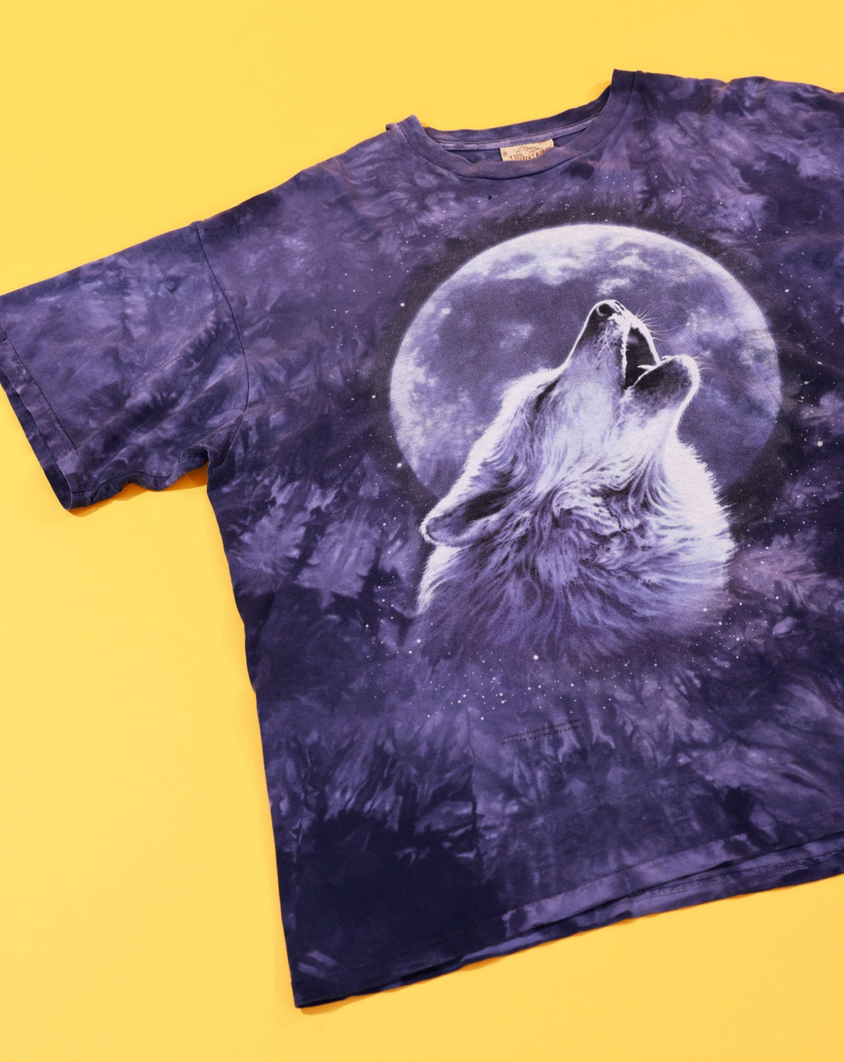 Vintage 1997 The Mountain Wolf T-shirt