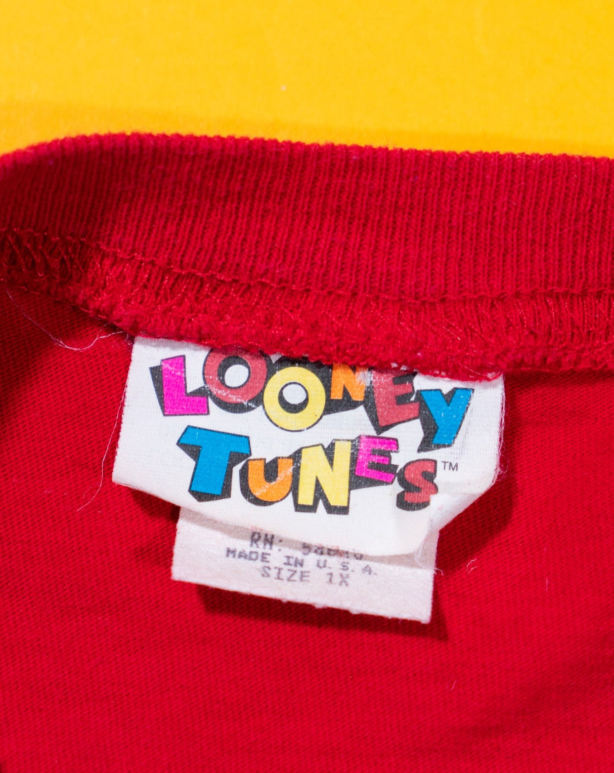 Vintage 1995 Looney Tunes Bugs Bunny Have a Cool Yule T-shirt